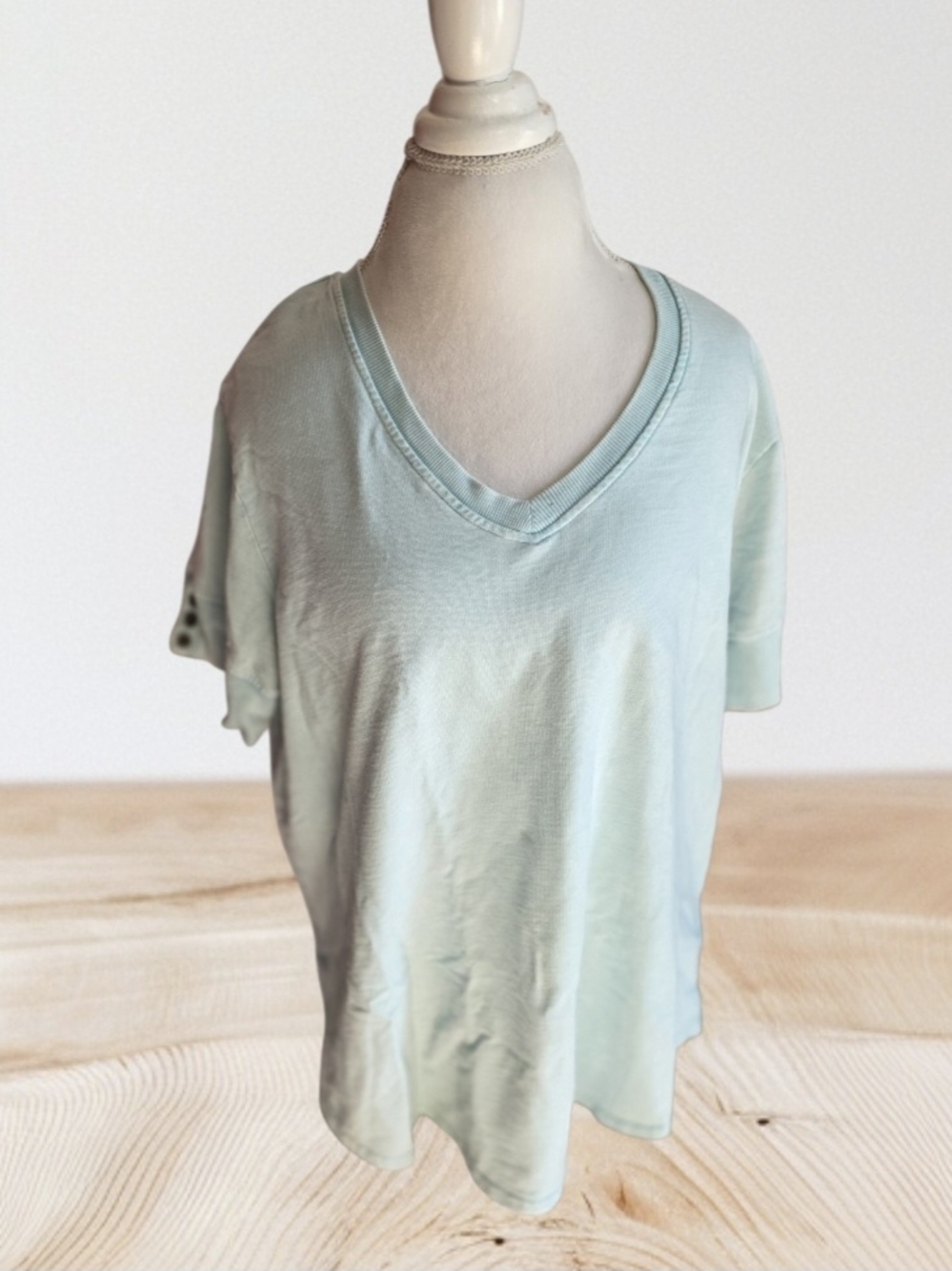 🪷 Jane and Delancey Mint V-Neck Short Sleeve Tee